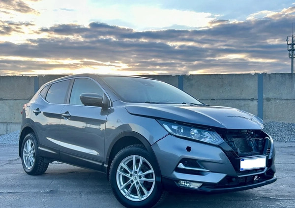 Nissan Qashqai cena 37900 przebieg: 68000, rok produkcji 2018 z Siedlce małe 154